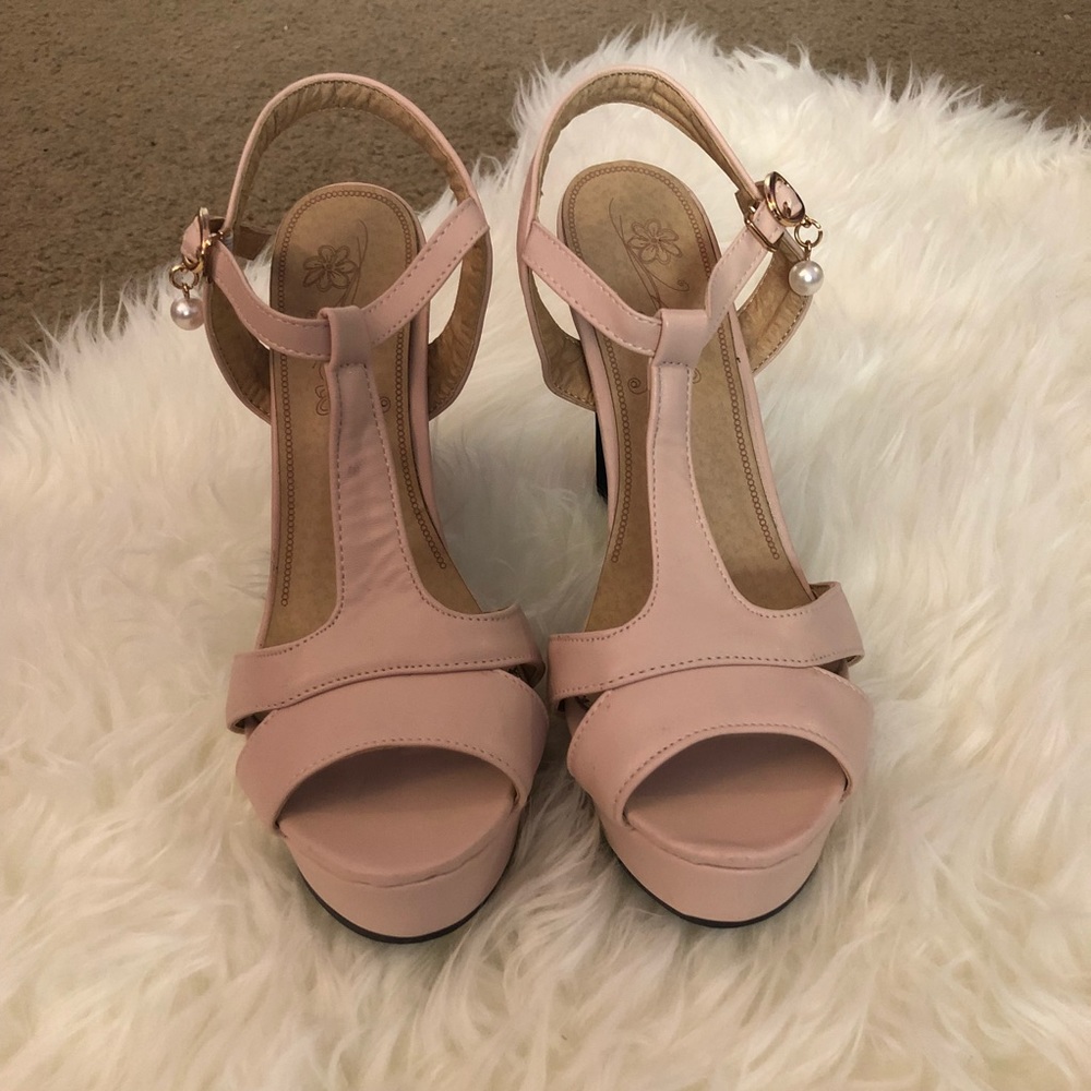Pastel Millennial Pink Platform High Heels - Picture 4 of 6